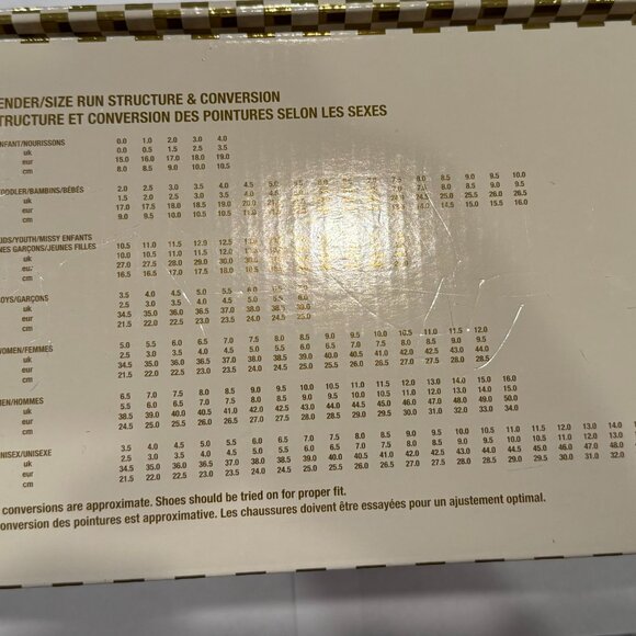 Disney Women's Vans NWT Size 7.5 - Picture 9 of 9